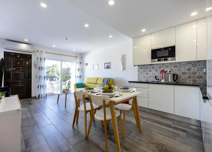 Waterside Village - Oceanview Dream Апартаменты *